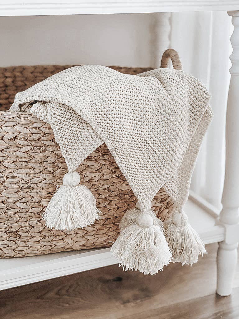 Knit Throw Blanket With Tassels